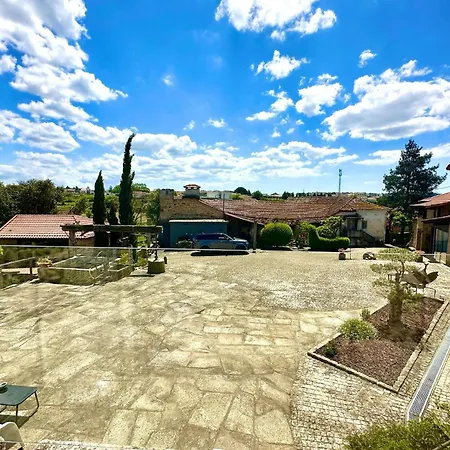 Goldnature Farm stay *